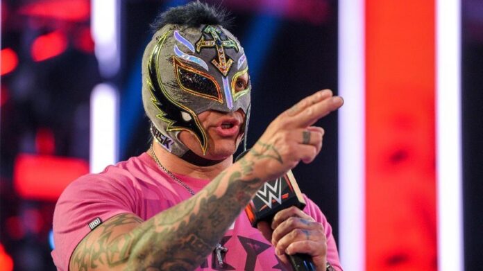 Rey Mysterio Signs