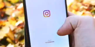 How to Fix Black Background on Instagram