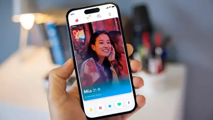 What Does 24 Hours Left Mean on Tinder? What Does 24 Hours Left Mean on Tinder?