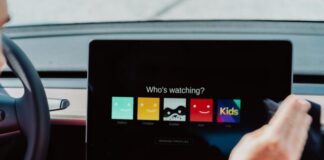 black digital device at 2 00