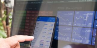 black android smartphone turned on screen