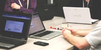 laptops, meeting, businessmen