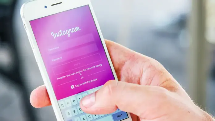 How to Fix Reels Option Not Showing on Instagram How to Fix Reels Option Not Showing on Instagram