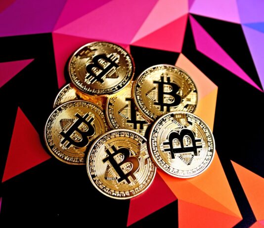 gold and silver round coins