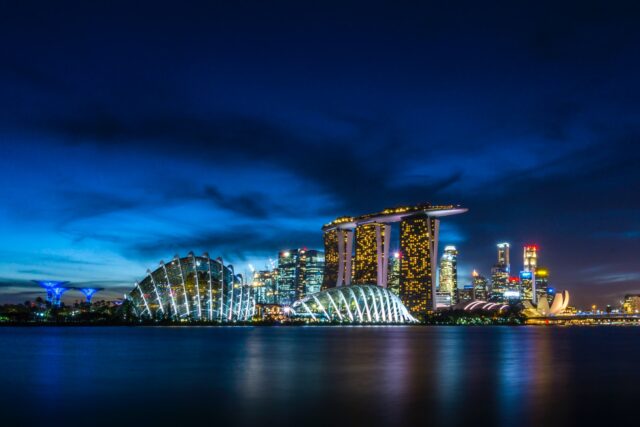 Photo by Mike Enerio San Marina Bay, Singapore