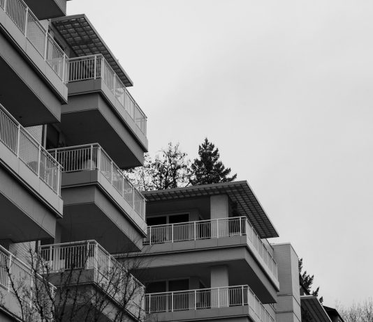 grayscale photo of school building